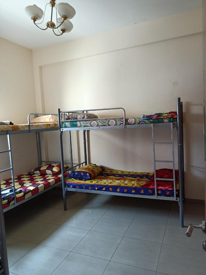 Omar Vacation Hostel Dubai Exterior photo